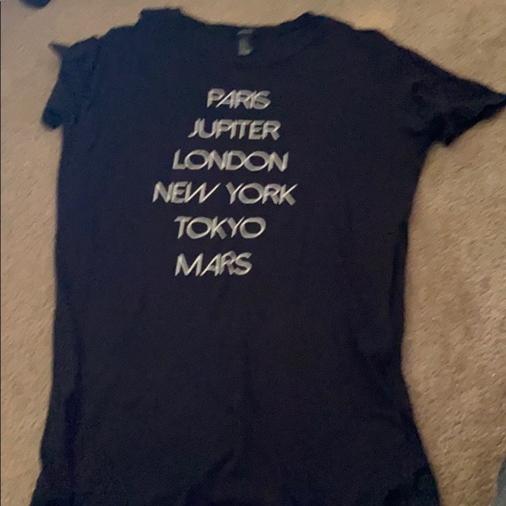 T-shirt